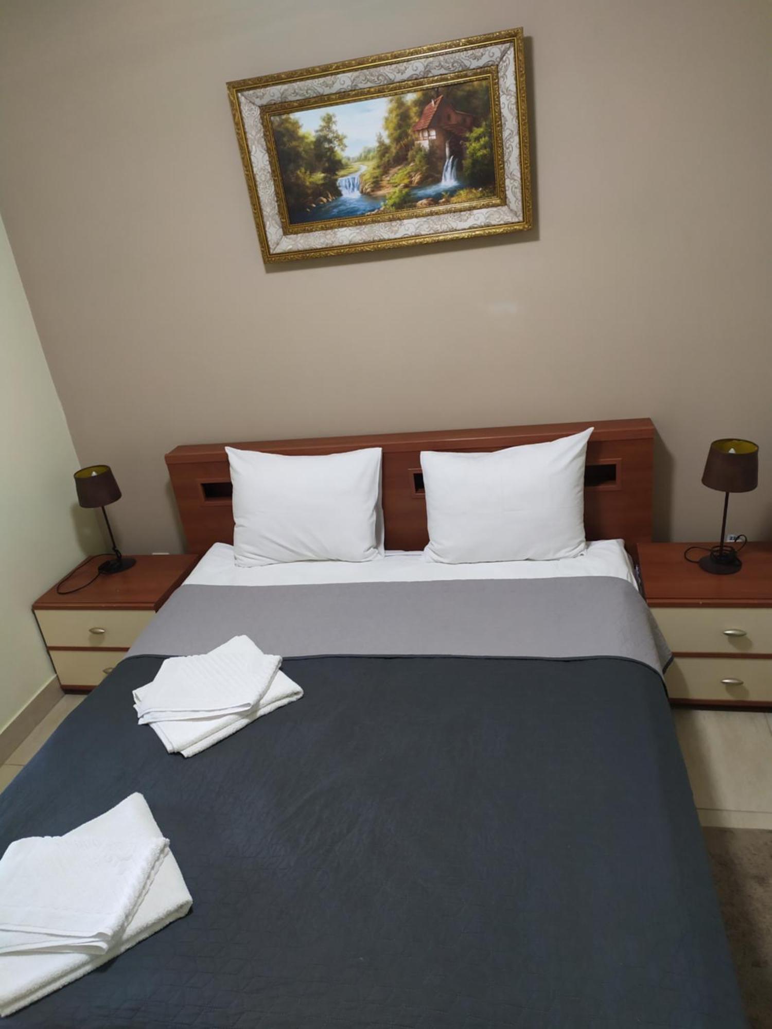 Euro Motel Lyuboml Buitenkant foto